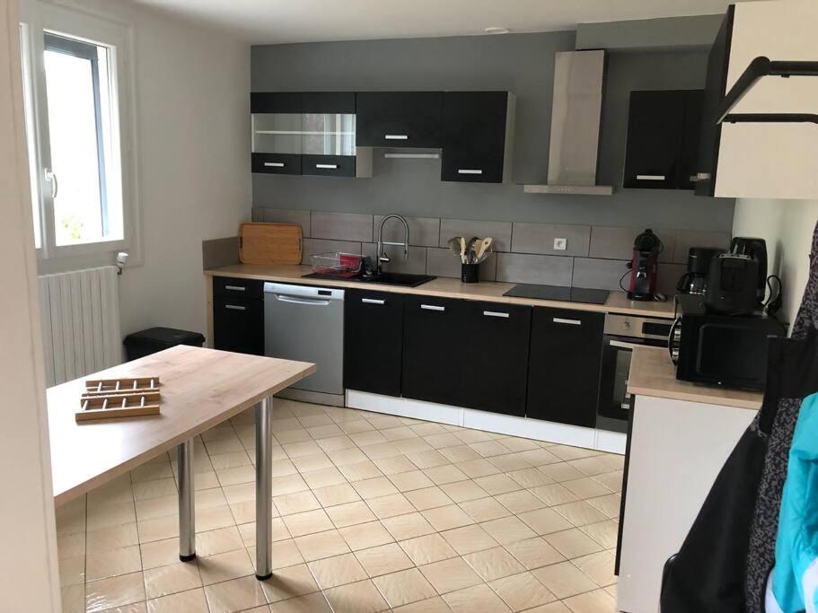 Laveissière Maison Individuelle מראה חיצוני תמונה